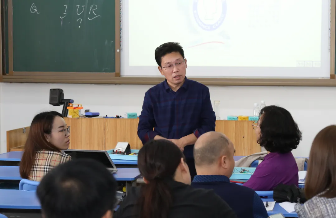 691c46c999d57.png 691c46c999d57.png