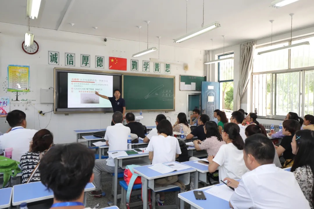 692eacf84d8a3.jpg 692eacf84d8a3.jpg