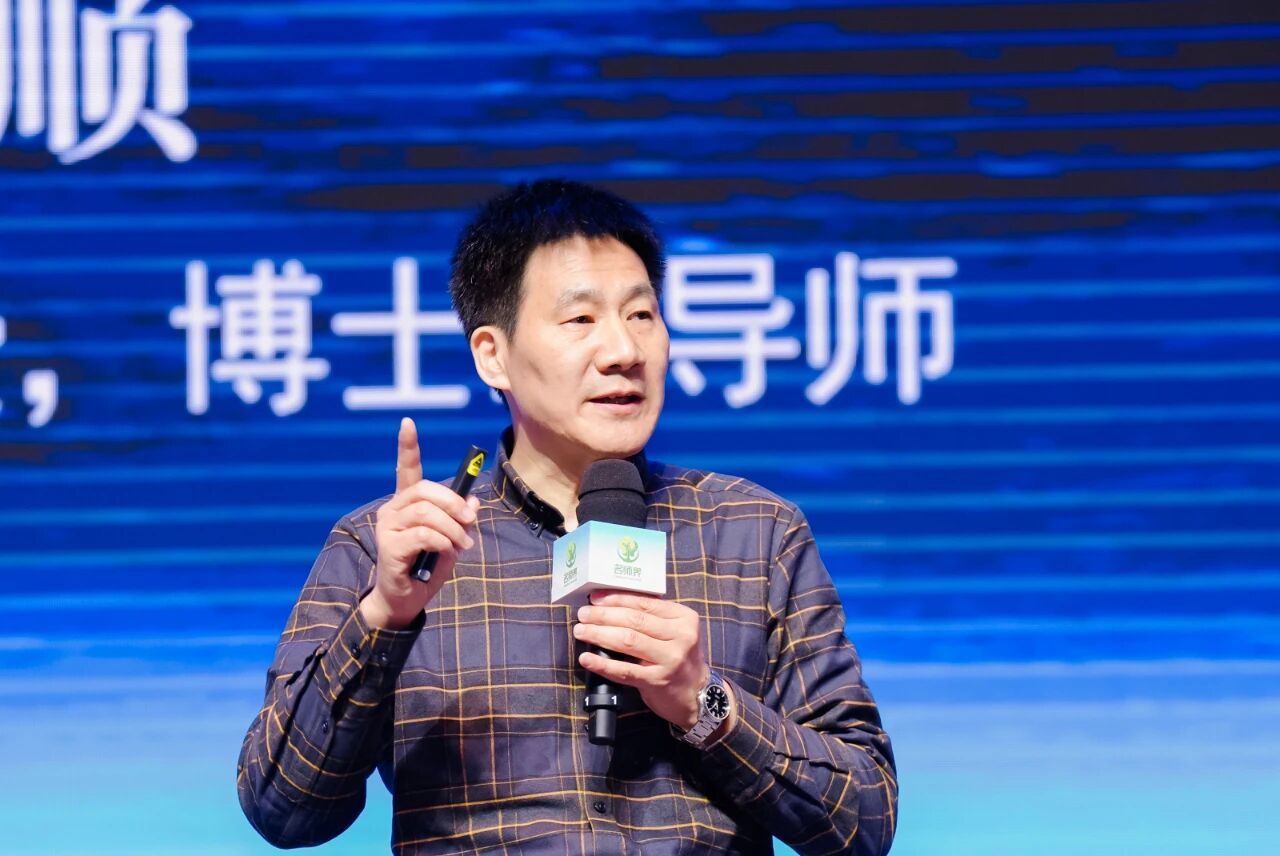 693909b236a6d.jpg 693909b236a6d.jpg